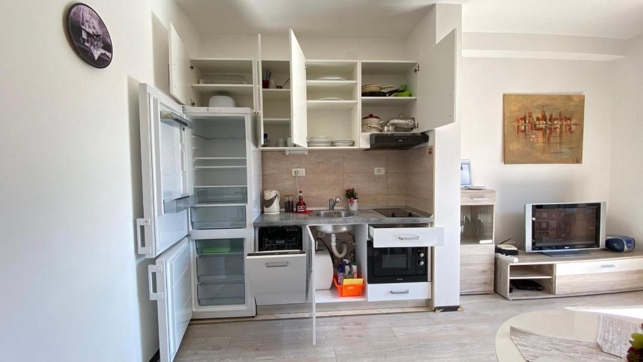 Karina Apartment Budva Buitenkant foto
