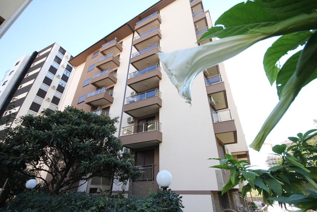 Karina Apartment Budva Buitenkant foto