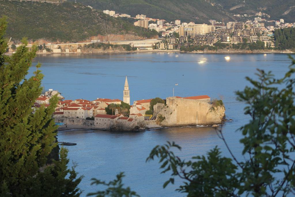 Karina Apartment Budva Buitenkant foto