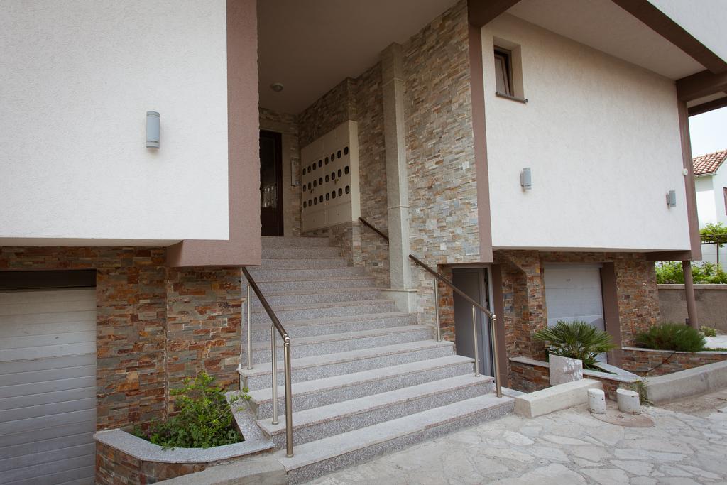 Karina Apartment Budva Buitenkant foto