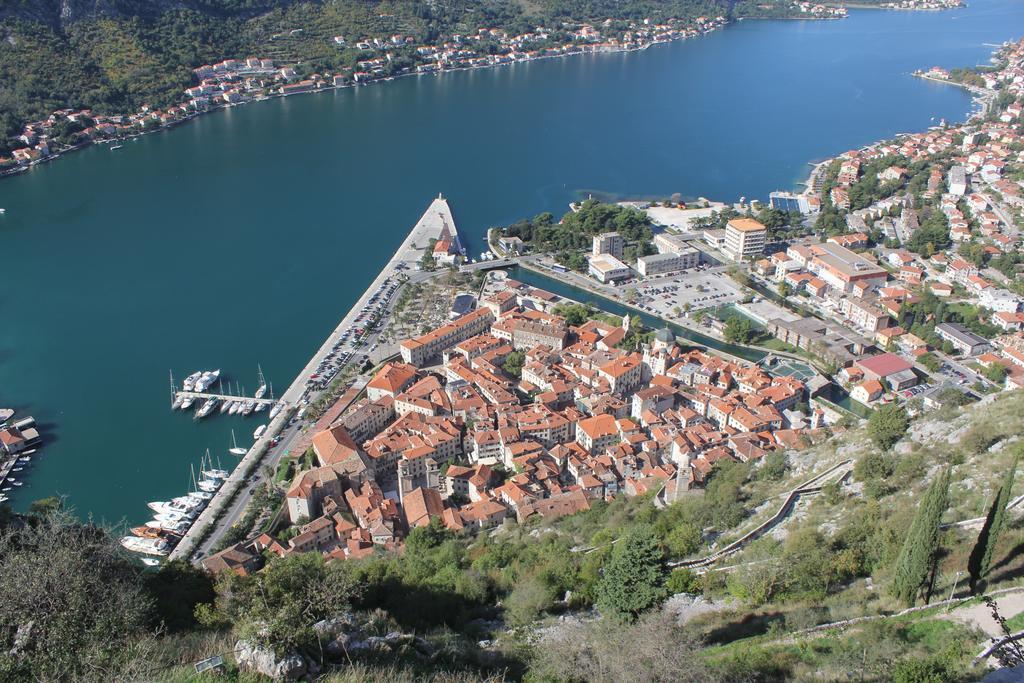 Karina Apartment Budva Buitenkant foto